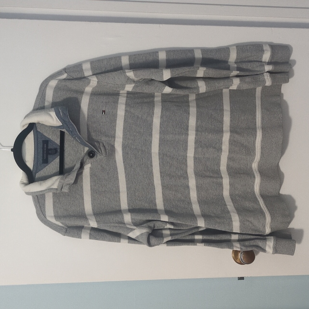 Men's Pullover Sweater with buttons